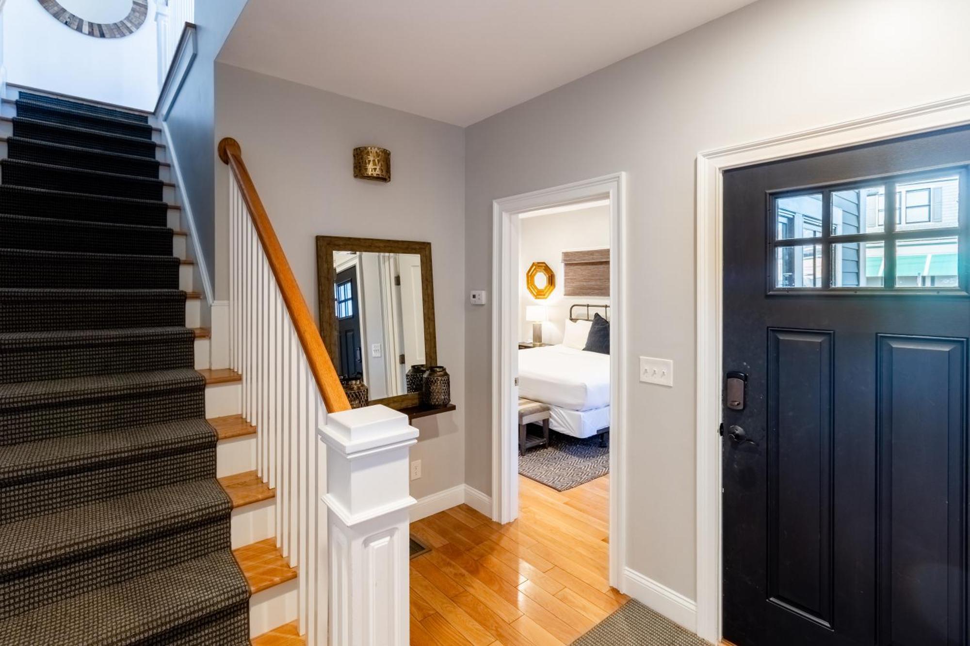 The Newport Lofts - 595 Thames Street Villa Eksteriør billede